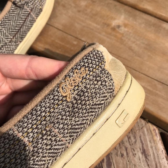 Globe skate shoes. Super comfortable. - Picture 4 of 4